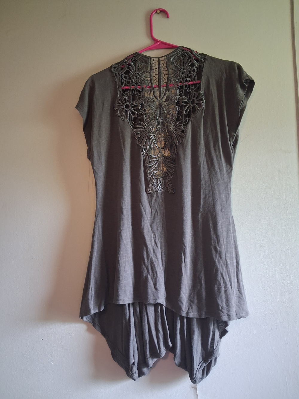 (3 For $12) eyelash couture Gray Crochet-Back High-Low Tunic